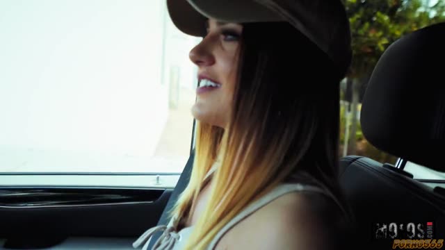 They Pulled a Street Cutie Into Their Car, But the Hard Fucking Went Far Beyond a Simple Ride