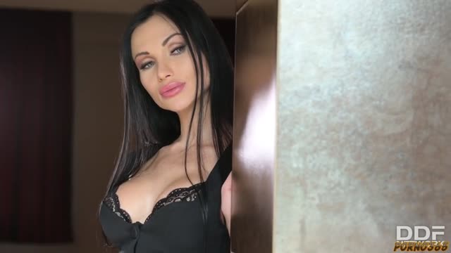 Russian girl from Russia in the USA with two American partners.
