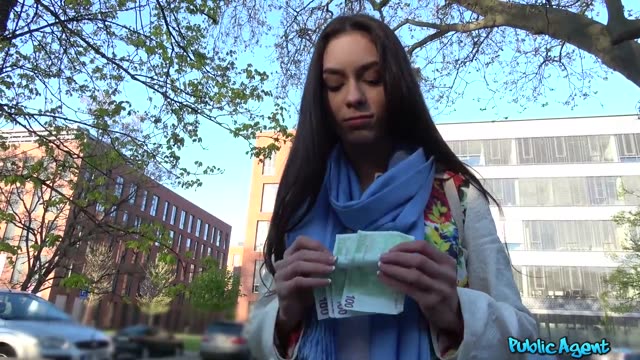Thick-haired Russian girl saved up hundreds of euros in Prague to return home