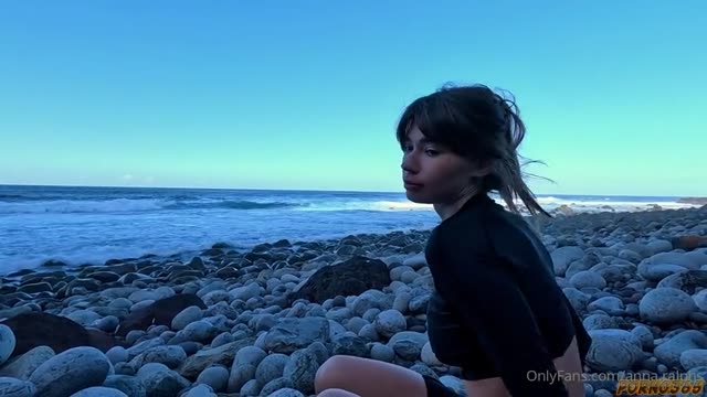 Anna Ralphs on a Rocky Shore: Natural Massage and the Search for a Strong Partner