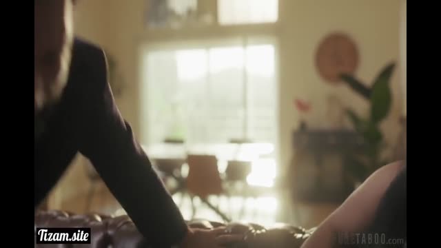 Butler Couldn't Resist Young Rose: Seduced Her After a Shower and Had Sex with a Virgin. Russian Porn Video.