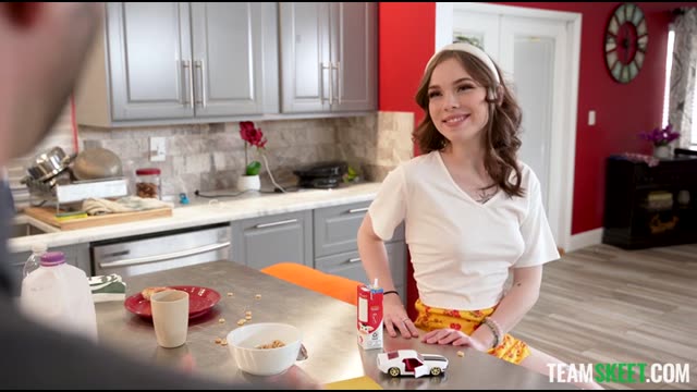Punishment for the Thieving Nanny: Strict Boss Brings Her to 5 Orgasms in a Row – Russian Voiceover